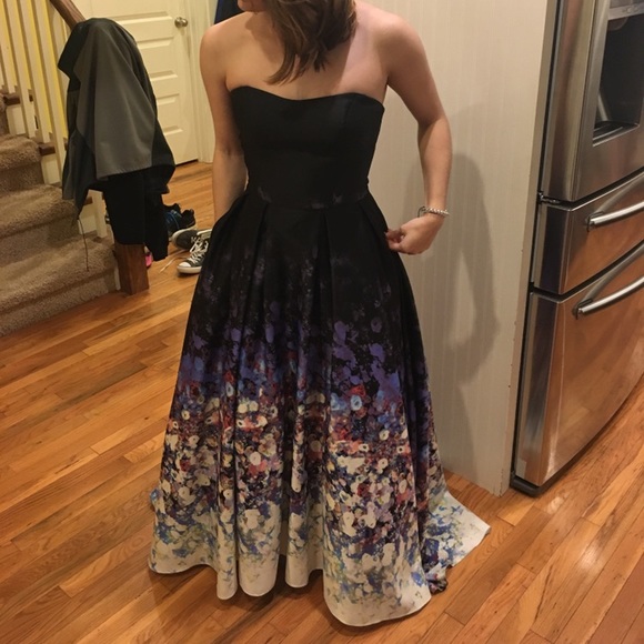 Floral ballgown strapless prom dress pockets black - Picture 2 of 5